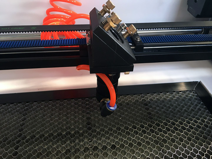 臺式激光切割機激光頭