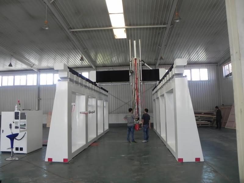 大型龍門式五軸數(shù)控機床用于 3D 成型