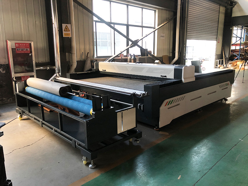2025年最暢銷(xiāo)的工業(yè)織物激光切割機(jī)
