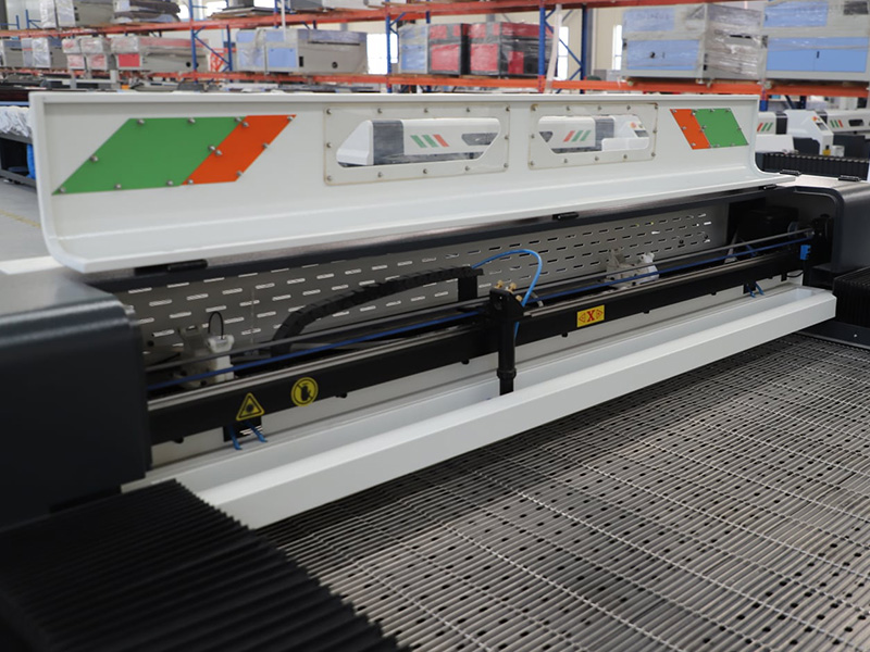 2025年最暢銷(xiāo)的工業(yè)織物激光切割機(jī)