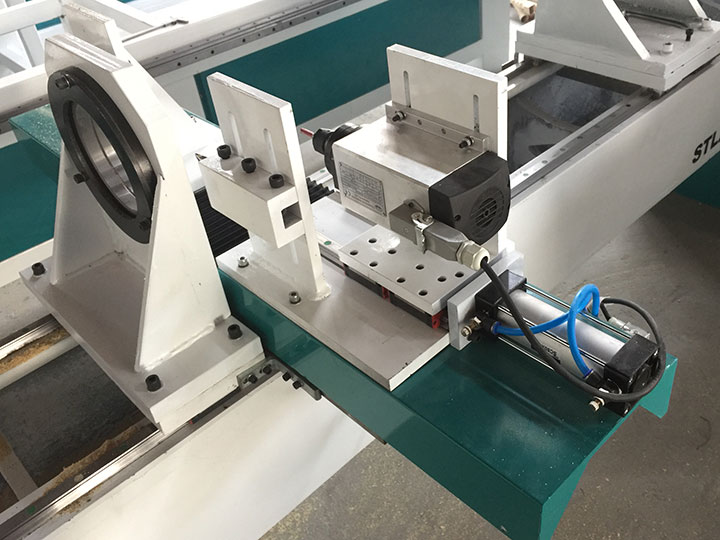 用于桌腿和樓梯欄桿的工業(yè)數(shù)控木工車床