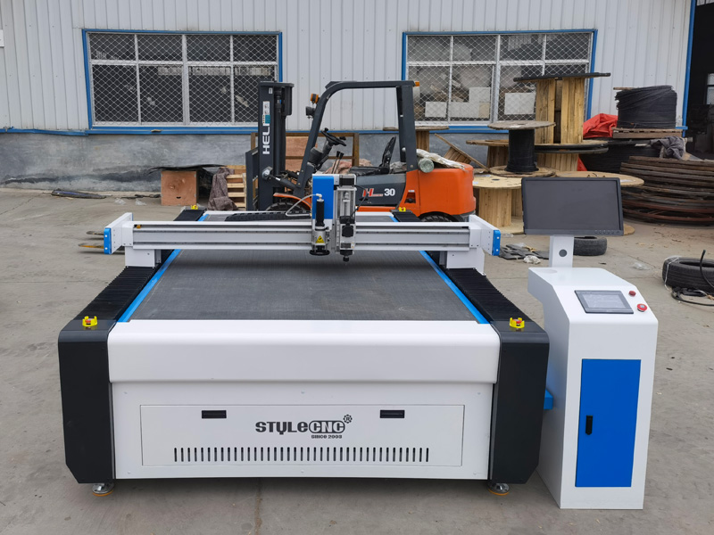 帶氣動刀的自動數(shù)控墊片切割機(jī)