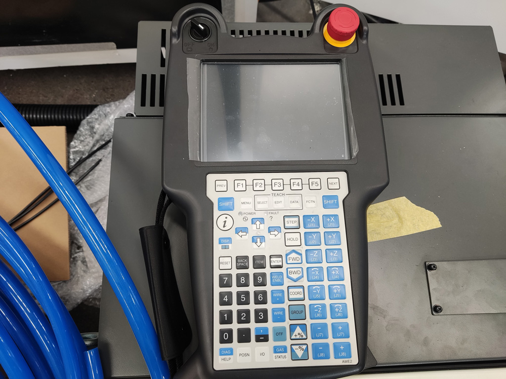 工業(yè) 3D 金屬機器人光纖激光切割機