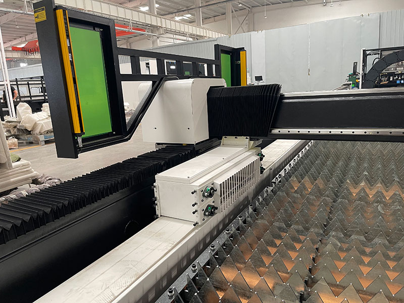 使用光幕增強(qiáng)安全性 使用光幕增強(qiáng)安全性