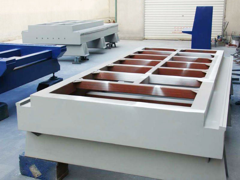 數(shù)控木工雕刻機結(jié)構(gòu)