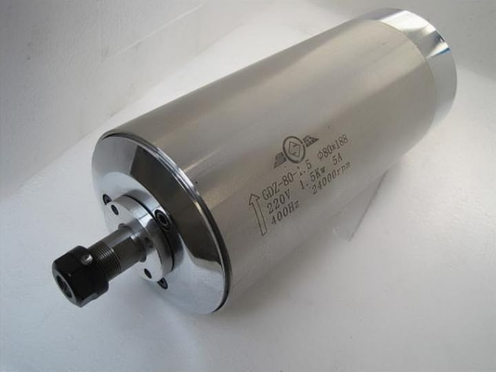 如何去除數(shù)控木工雕刻機(jī)主軸電機(jī)上的銹跡