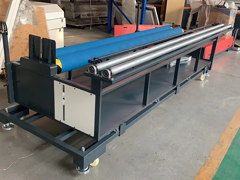 激光裁布機(jī)自動(dòng)送料系統(tǒng)