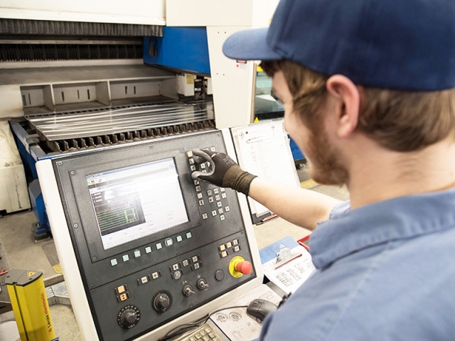 初學(xué)者如何使用激光切割機(jī)？