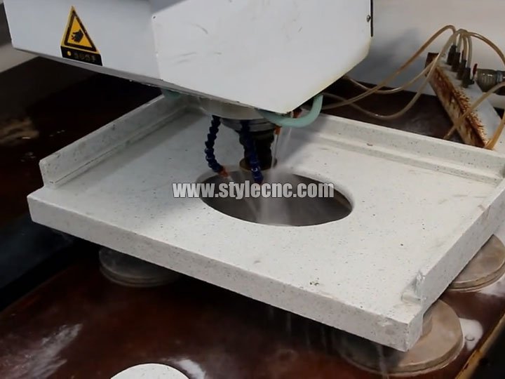 適用于石英、花崗巖、大理石加工過程的數(shù)控石材切割拋光機(jī)