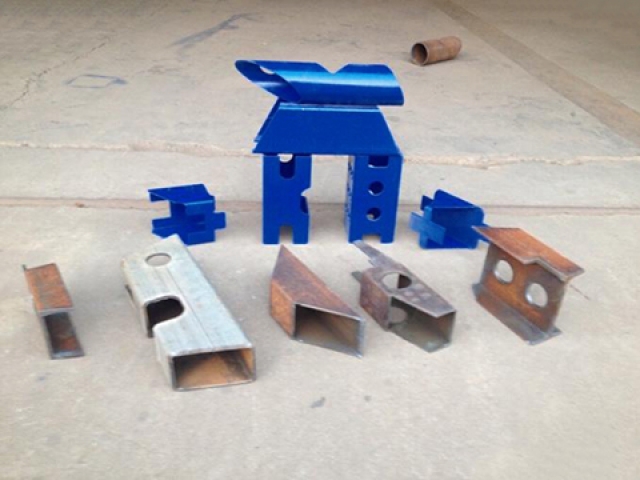 用于方形和圓形管切割項目的數(shù)控等離子切割機