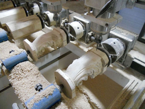 如何固定多頭數(shù)控雕刻機(jī)的旋轉(zhuǎn)軸？