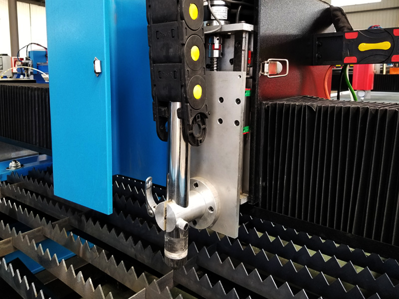 2025年最佳預(yù)算 4x8 數(shù)控等離子鈑金切割機