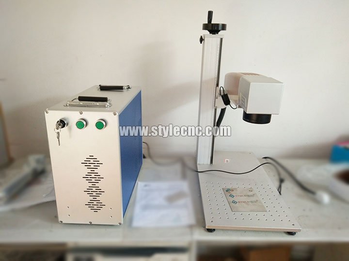 光纖激光打標(biāo)機(jī) 光纖激光打標(biāo)機(jī)