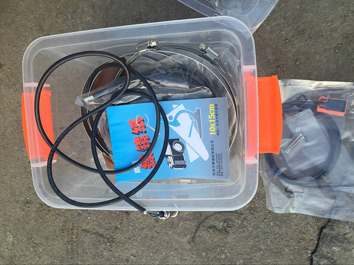 厄瓜多爾雙頭激光切割機(jī)床 厄瓜多爾雙頭激光切割機(jī)床