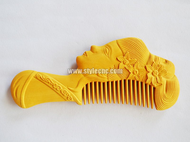 中國黃楊木工藝品數(shù)控雕刻機(jī)