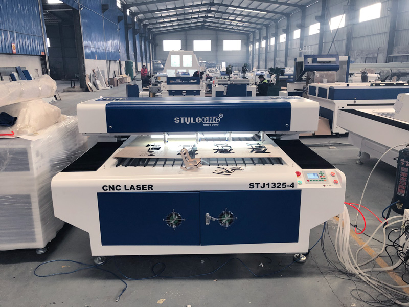 2025年暢銷產(chǎn)品 4x8 膠合板和中密度纖維板激光切割機(jī)