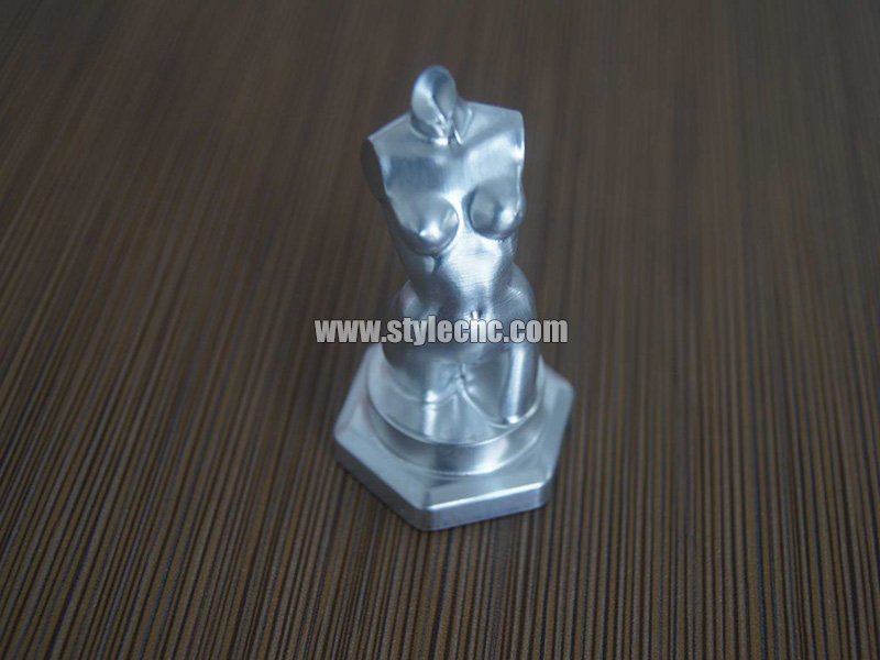 用于人體模具制造的小型五軸數(shù)控機(jī)床