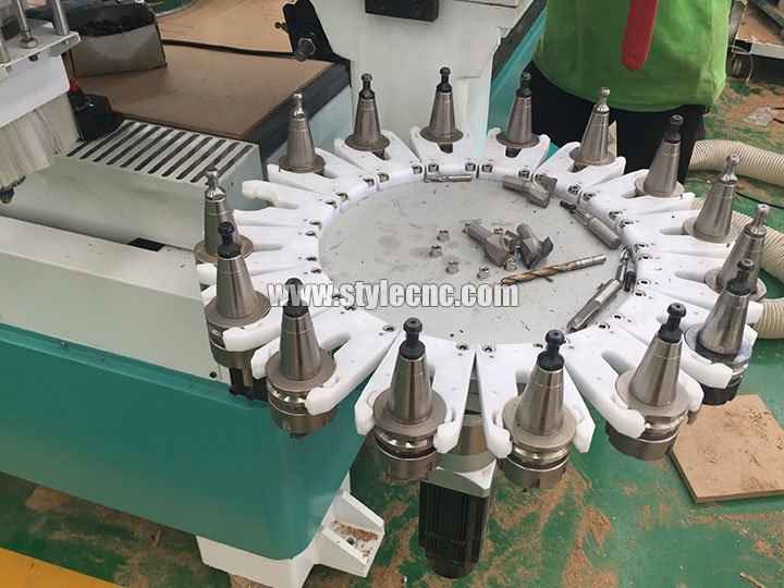 盤(pán)式自動(dòng)換刀裝置 盤(pán)式自動(dòng)換刀裝置