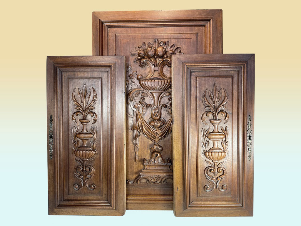 用于櫥柜門制作項目的數(shù)控雕刻機