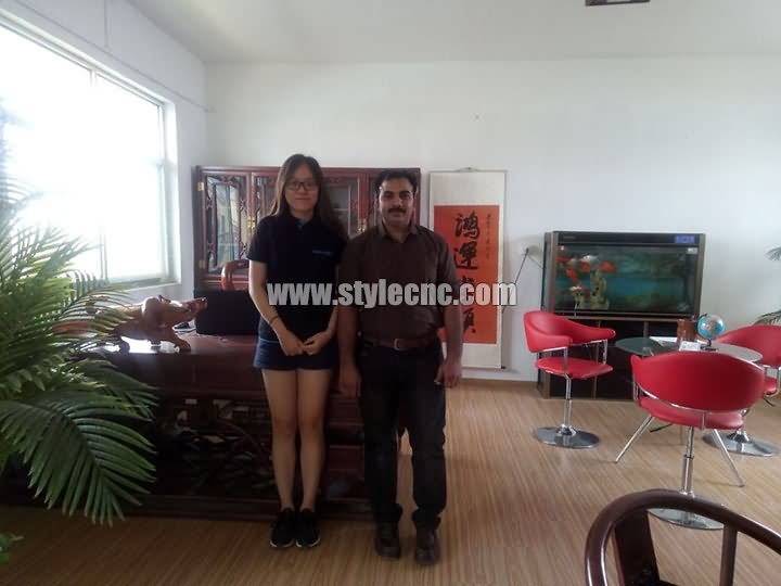 數(shù)控雕刻機(jī)制造商 數(shù)控雕刻機(jī)制造商