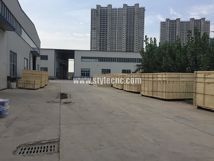 自動換刀數(shù)控雕刻刻機(jī)