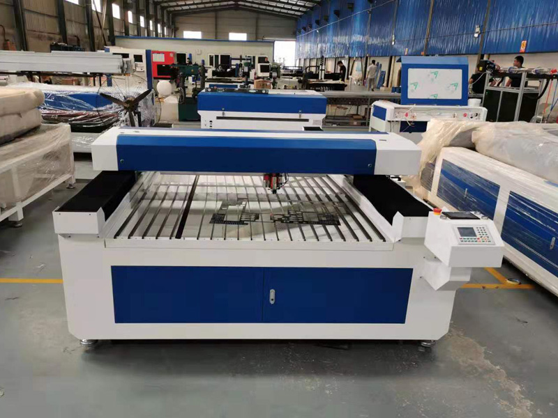 1325 150W 混合激光切割機(jī)