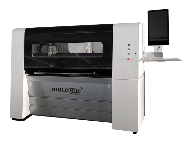 適合初學(xué)者的入門級小型金屬激光切割機(jī)