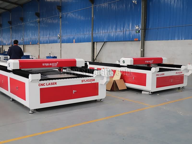 阿曼混合木材和鋼材激光切割機(jī) 阿曼混合木材和鋼材激光切割機(jī)