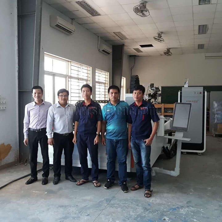 越南用于學(xué)校教育的激光金屬切割機(jī)