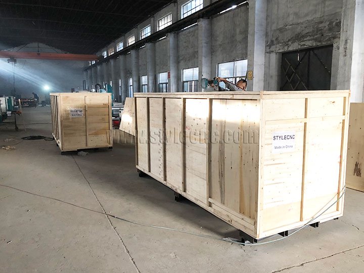 CNC木工車床機(jī)器包