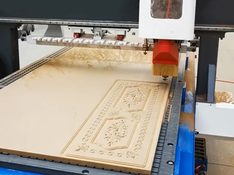 5'x10' 線性自動換刀數(shù)控雕刻刻機(jī)，用于浮雕