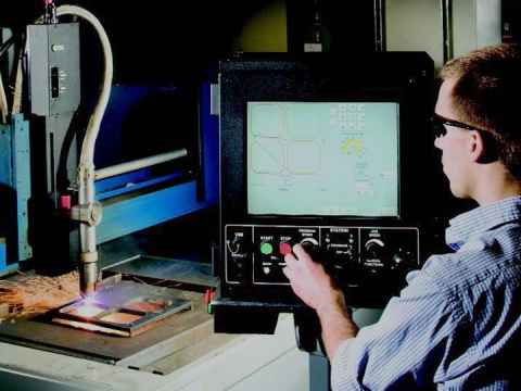 初學者如何設(shè)置、調(diào)試和使用等離子切割機？