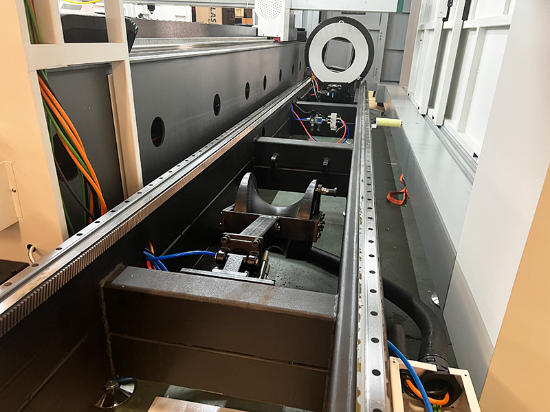 用于金屬管切割的旋轉(zhuǎn)附件