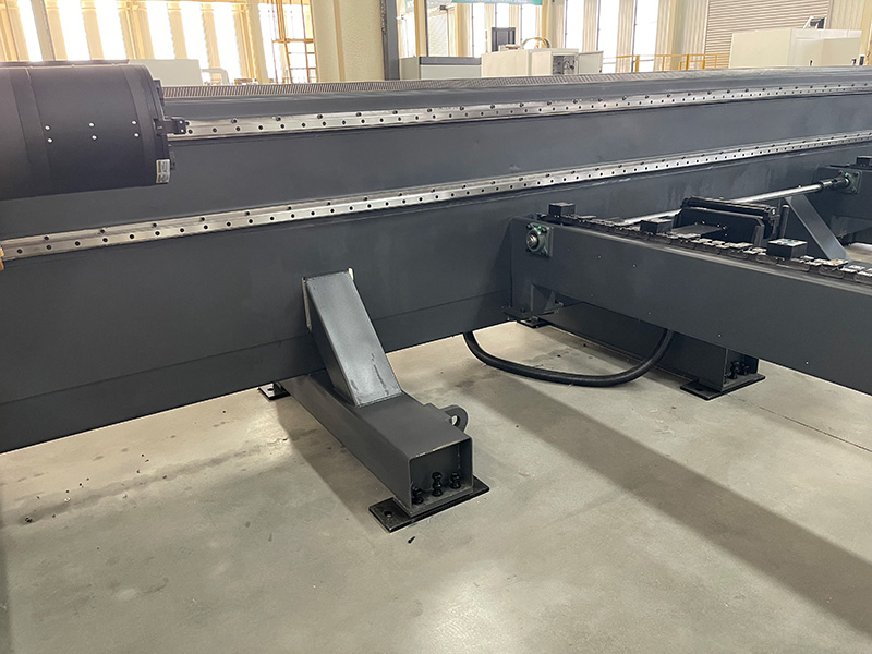 側(cè)裝式激光坡口切割機